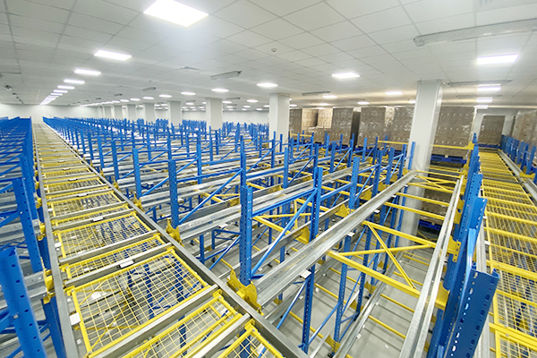 shuttle rack များသည် e-cigarette warehouse လုပ်ငန်းများကို မည်ကဲ့သို့ တိုးတက်စေသနည်း။